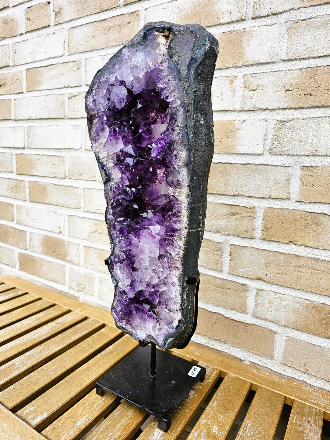 Amethyst Geode/Druse (groß) im Ständer, ca. 50 cm, A+ Qualität