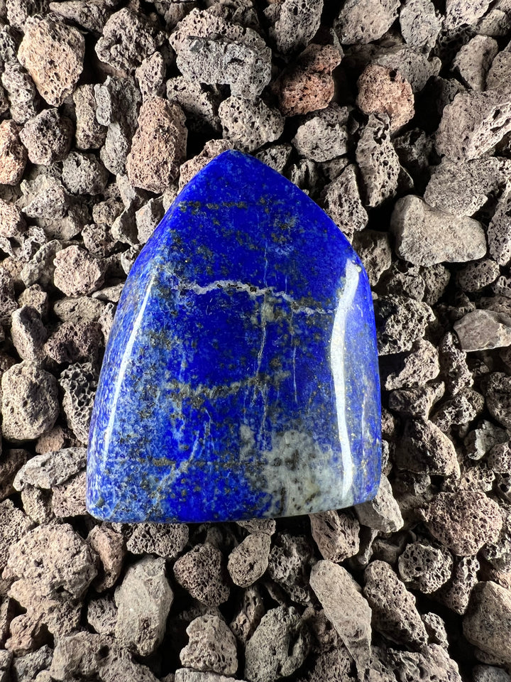 Dein Stein-Freund: "Lapi" – Hüter der Wahrheit & inneren Weisheit Lapislazuli | Einzelstück aus Pakistan | ca. 183g | 6cm