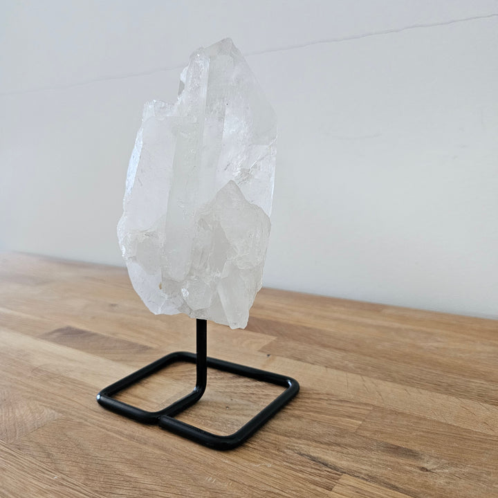 Bergkristall (weiß) im Ständer, ca. 19,5 cm, A Qualität