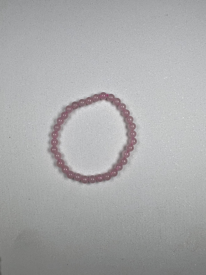 Rosenquarz Kinderarmband 4 mm – Sanfte Liebe und Geborgenheit