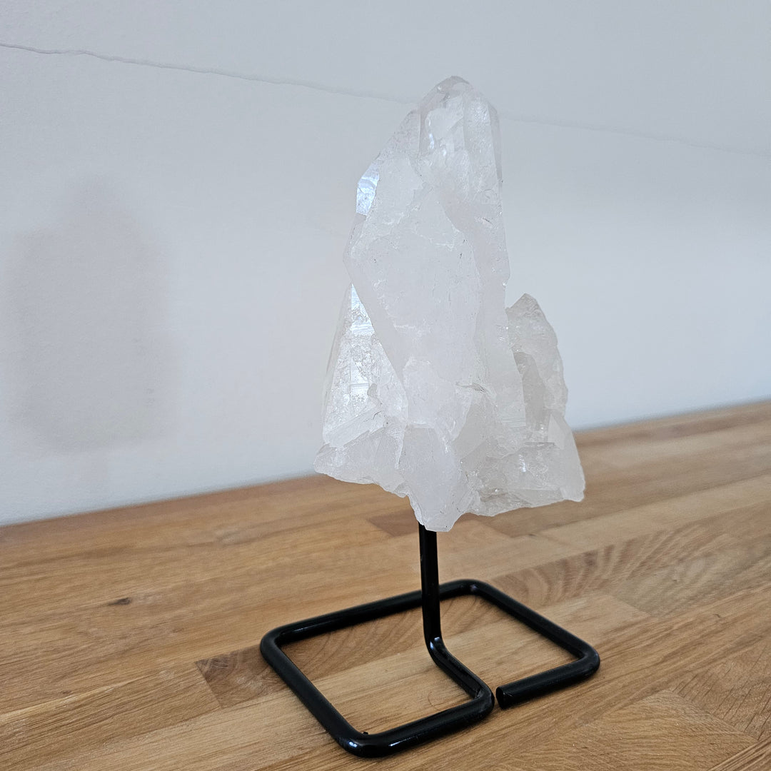 Bergkristall (weiß) im Ständer, ca. 19,5 cm, A Qualität