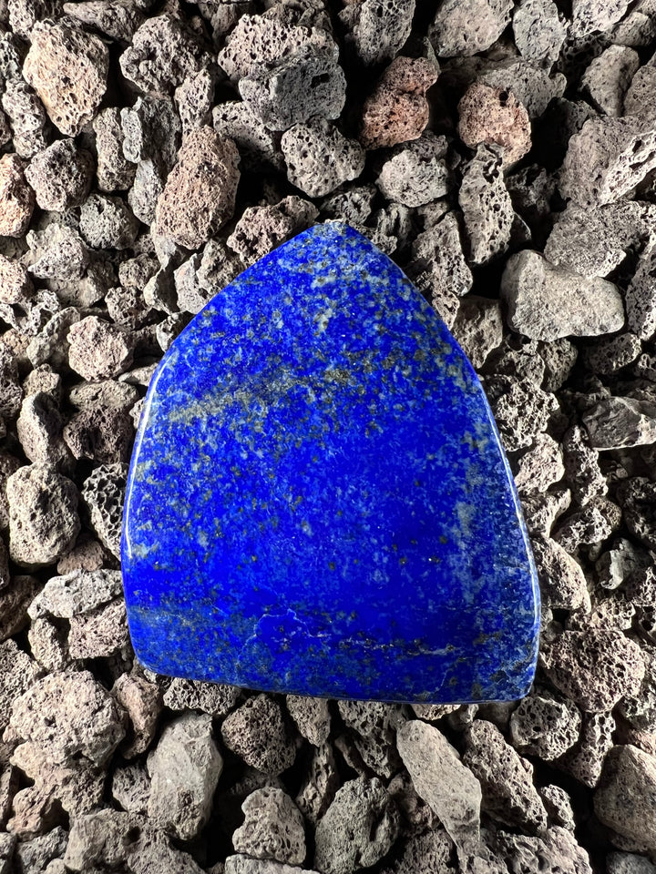 Dein Stein-Freund: "Lapi" – Hüter der Wahrheit & inneren Weisheit Lapislazuli | Einzelstück aus Pakistan | ca. 183g | 6cm