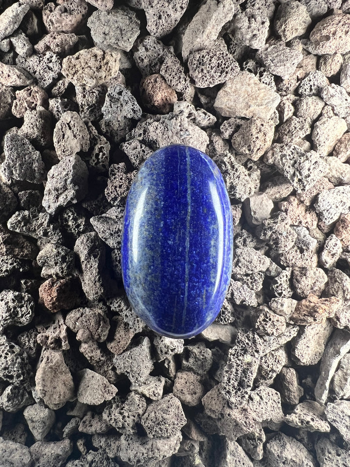 Dein Stein-Freund: "Kapi" – Hüter der Wahrheit & inneren Weisheit Lapislazuli | Einzelstück aus Pakistan | 130g | ca. 6cm|
