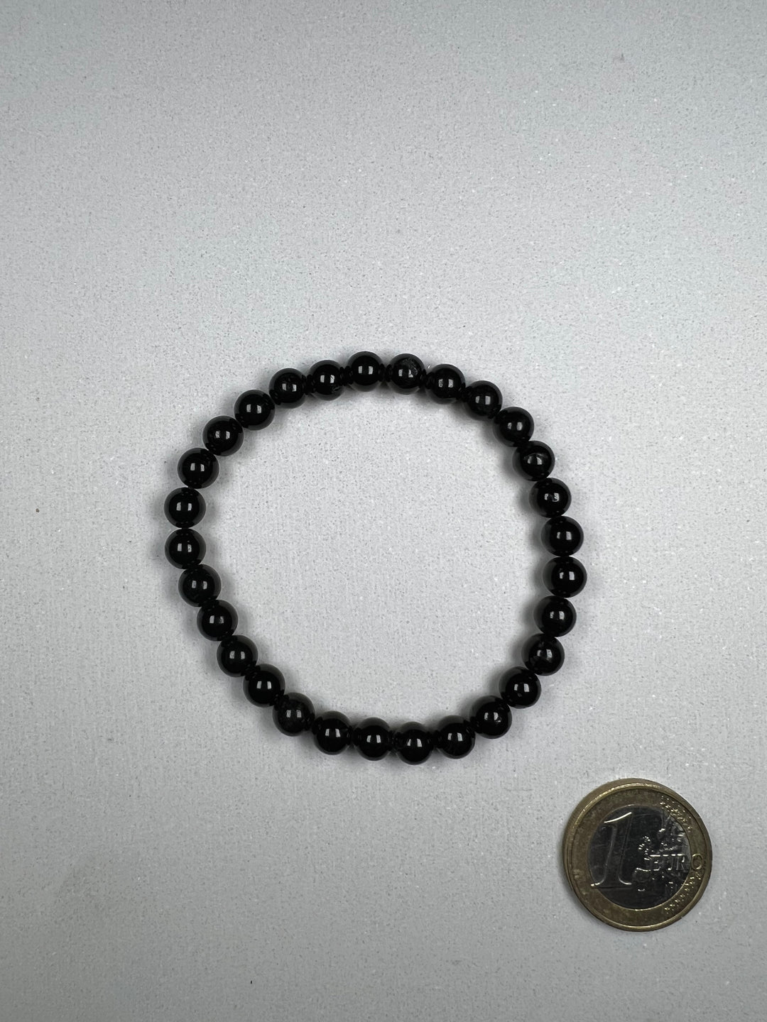 Schwarzer Turmalin Kugelarmband 6 mm – Schutz, Stabilität und zeitlose Kraft