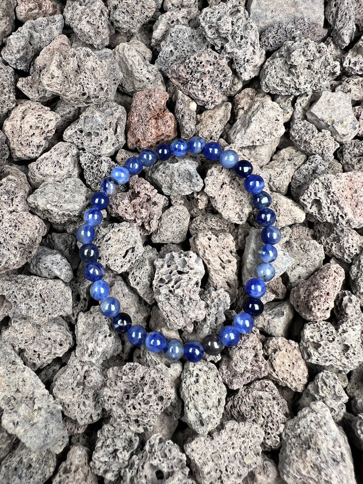 Sodalith Kinderarmband 4 mm – Klarheit und innere Stärke