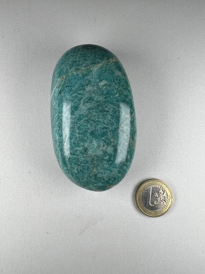 Dein Stein-Freund: "Nami" – Botschafterin von Ausgleich und innerer Wahrheit Amazonit | Einzelstück | ca. 168g | 8cm