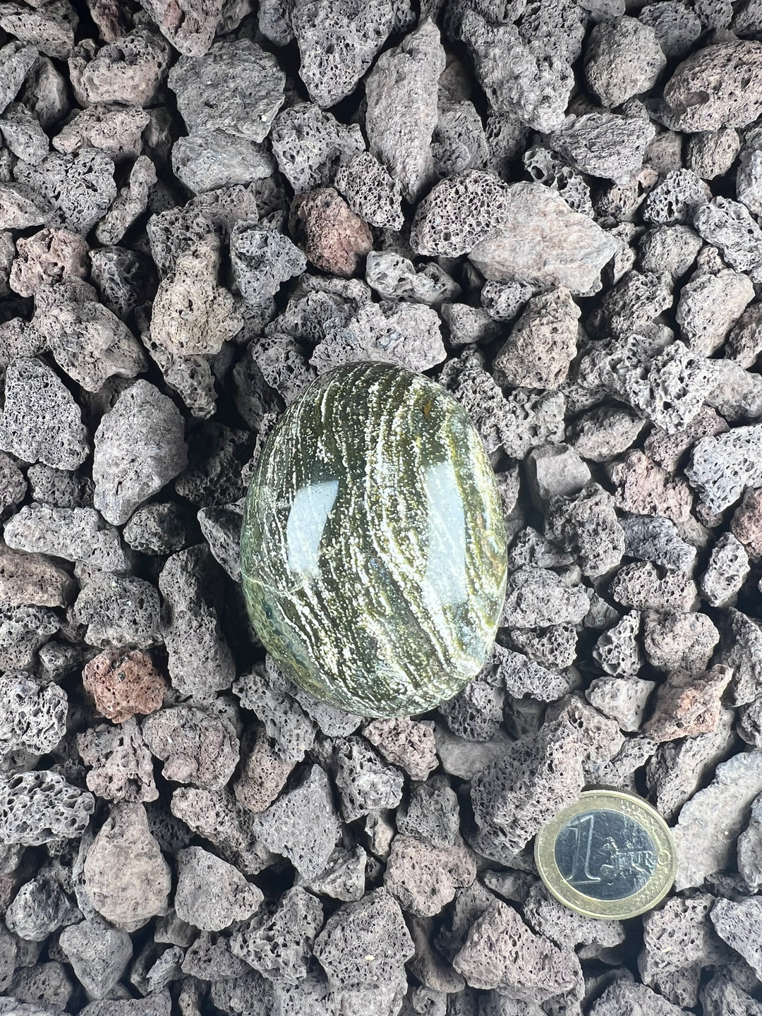 Deine Stein-Freundin: “Jasmin” – Quelle von Lebensfreude und emotionaler Harmonie

Ocean Jaspis | Einzelstück | ca. 5cm und 96g