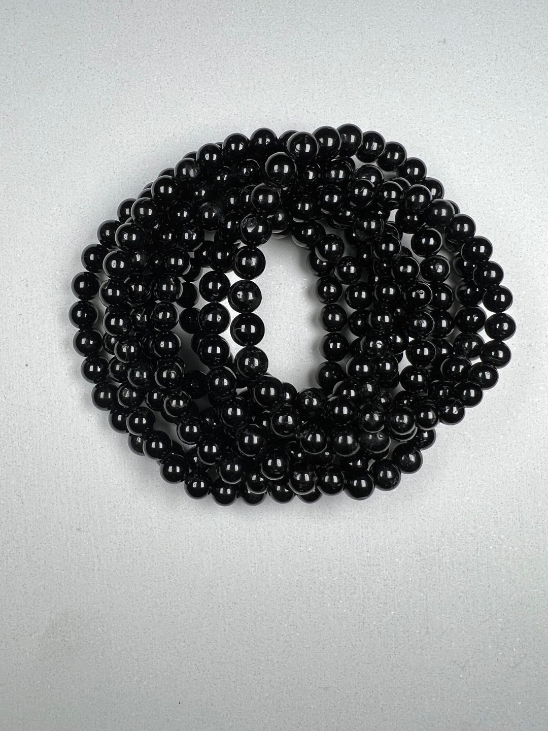 Schwarzer Turmalin Kugelarmband 6 mm – Schutz, Stabilität und zeitlose Kraft