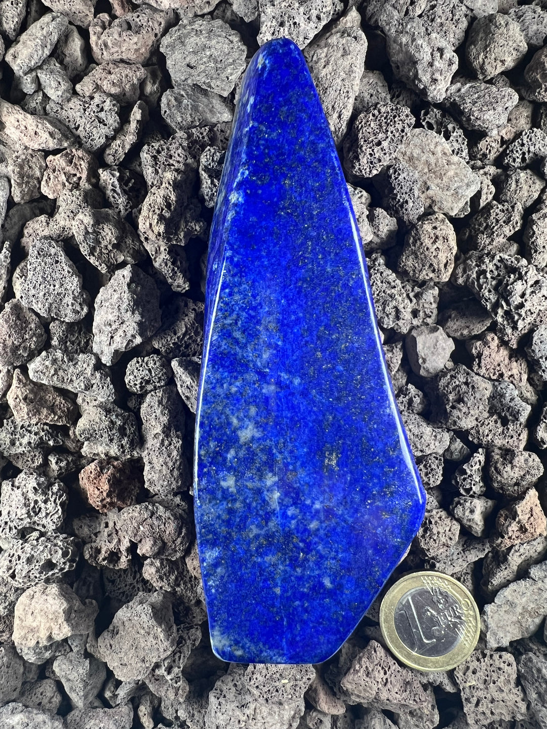 Dein Stein-Freund: "Lapi" – Hüter der Wahrheit & inneren Weisheit Lapislazuli | Einzelstück aus Pakistan | 303g | ca. 11cm| Stehender Obelisk