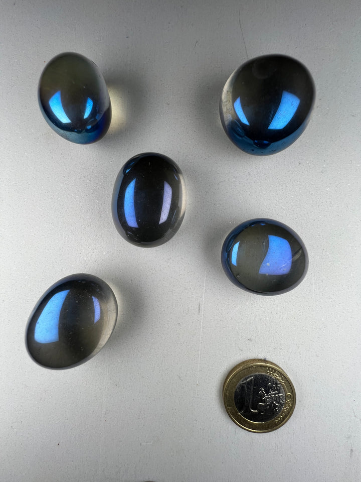 Aura Blue Bergkristall – Engelsschimmer für Seele & Raum, Blue Rainbow Aura | ca. 20 – 30 mm | A+ Qualität | 10 – 20 g