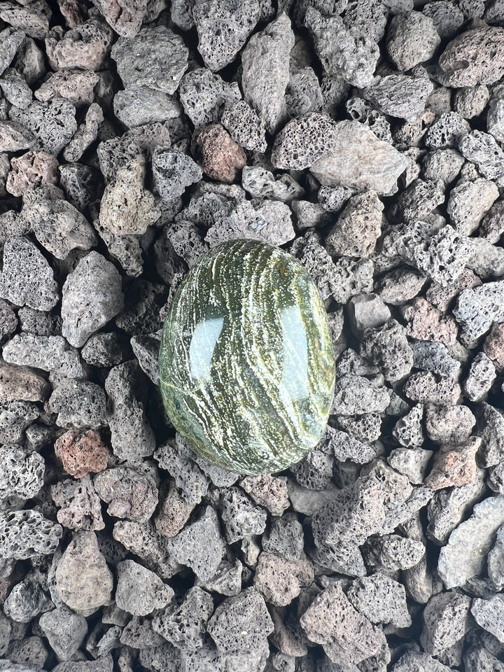 Deine Stein-Freundin: “Jasmin” – Quelle von Lebensfreude und emotionaler Harmonie

Ocean Jaspis | Einzelstück | ca. 5cm und 96g