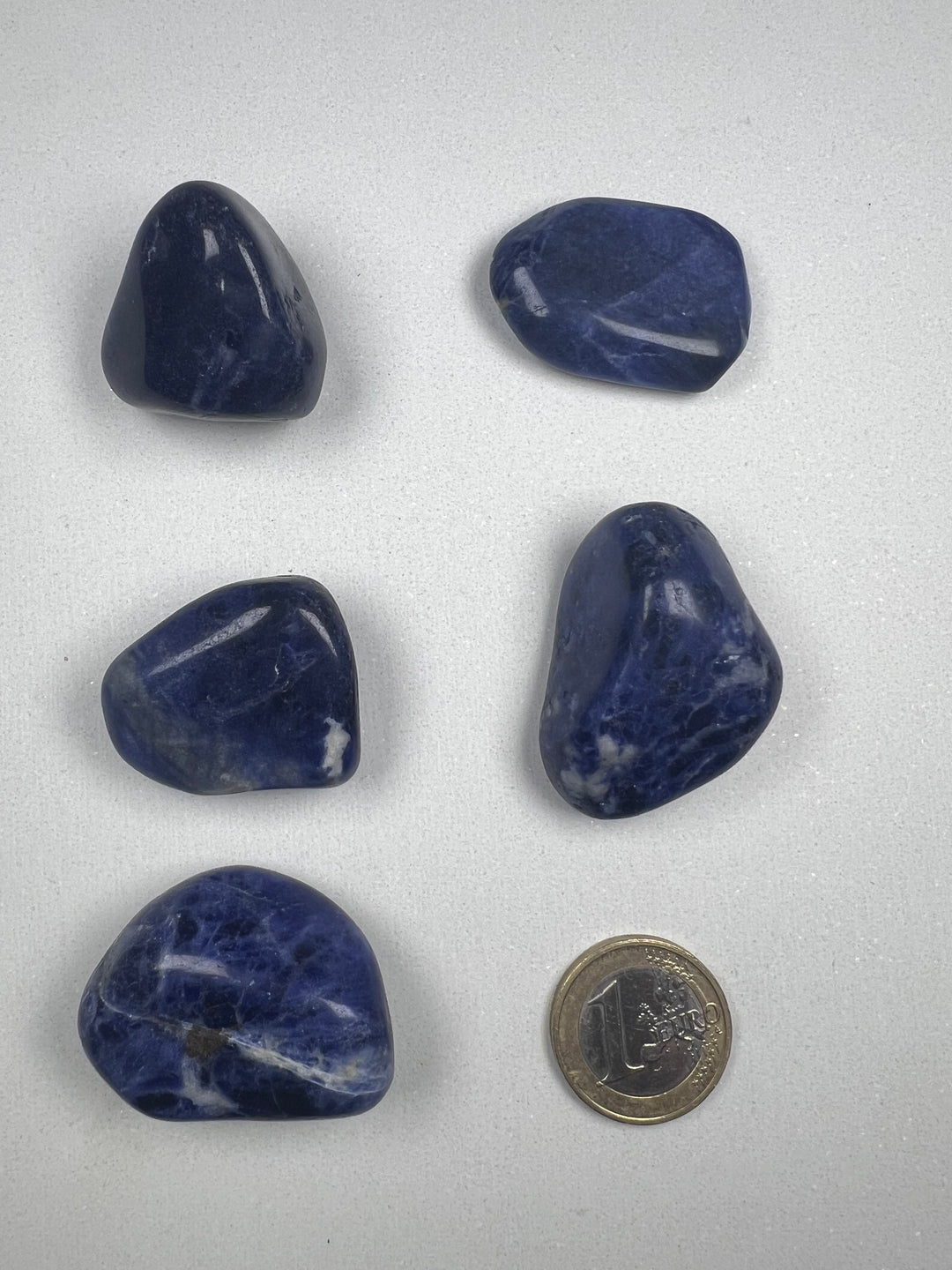 Sodalit Trommelstein – Klarheit, Selbstvertrauen & innere Ordnung  A- Qualität | ca. 20–35 mm | 8–25 g | Handverlesen & poliert